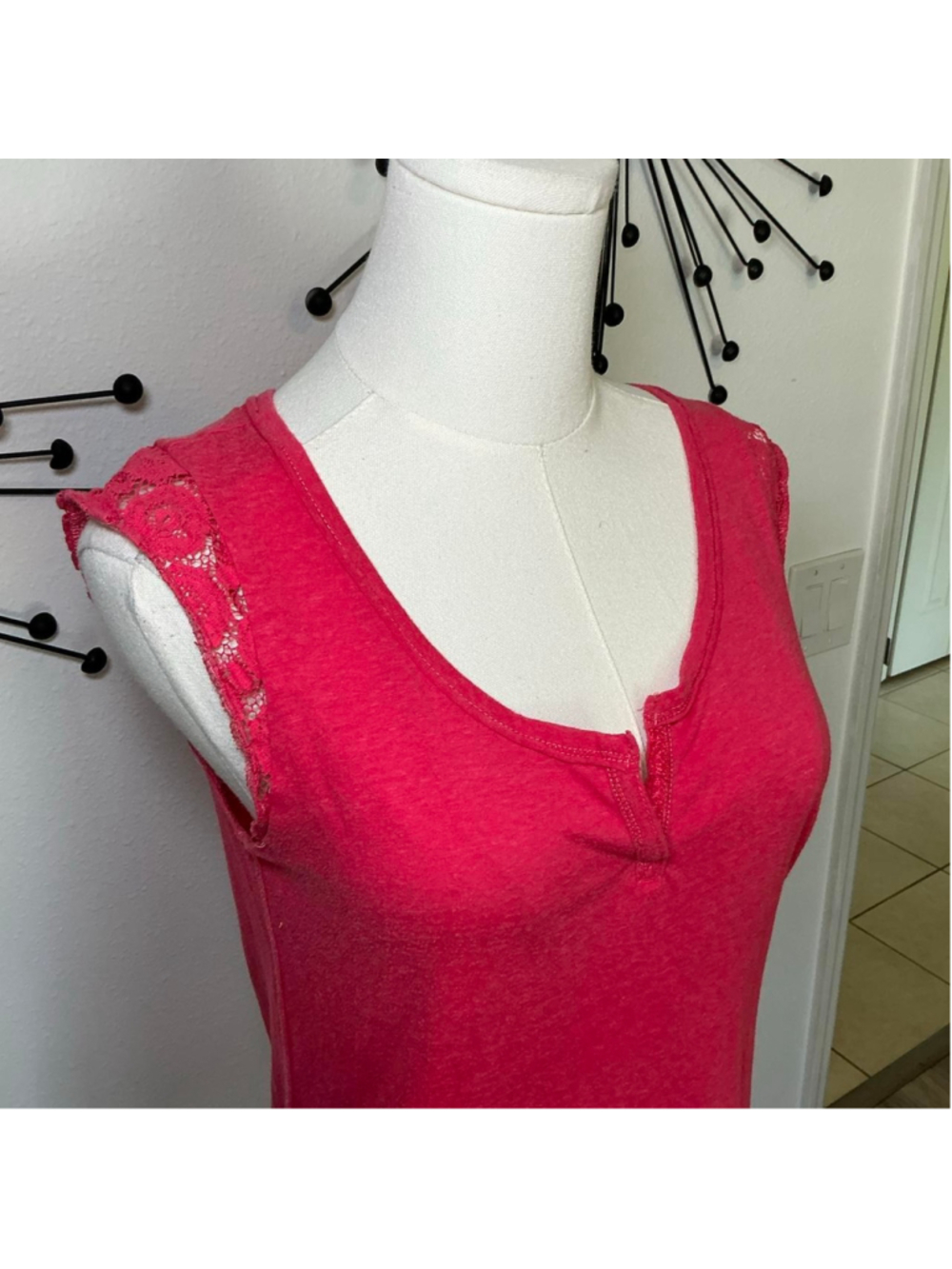 Aeropostale Pink Lace Trim Tank Top Sleeveless Boho Y2K Top Size Medium - Picture 2 of 5